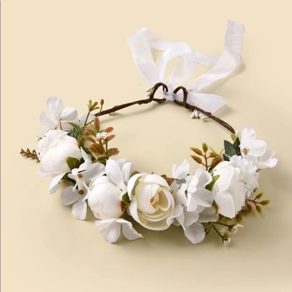 girls flower wreath hair accessory - 1 PC - Picture 2 of 3